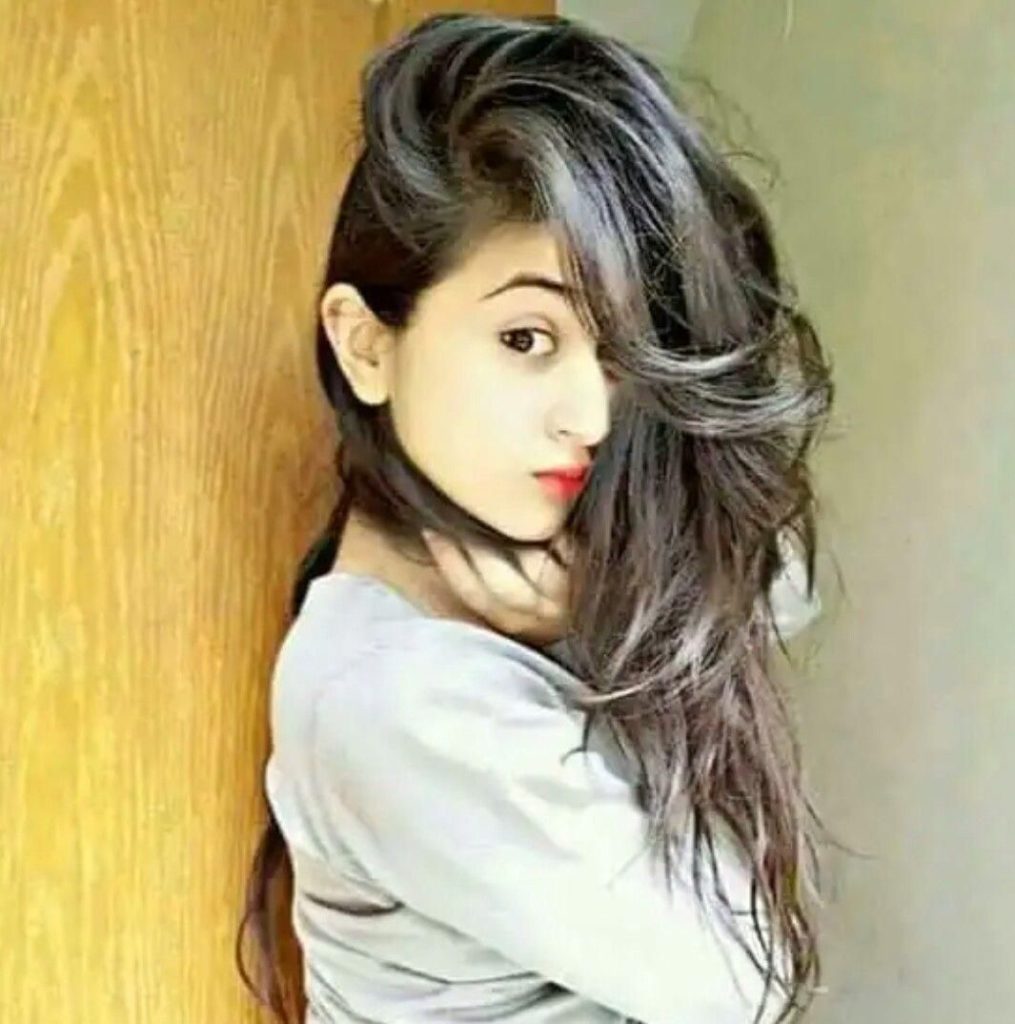 Stylish Whatsapp DP for Girls | Girls Stylish Profile Pics DP For